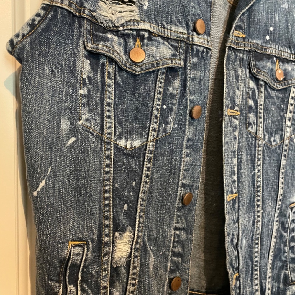 Jean jacket - Picture 2 of 5